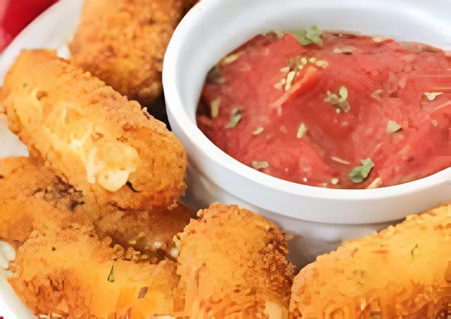Mozzarella large 9 pieces.