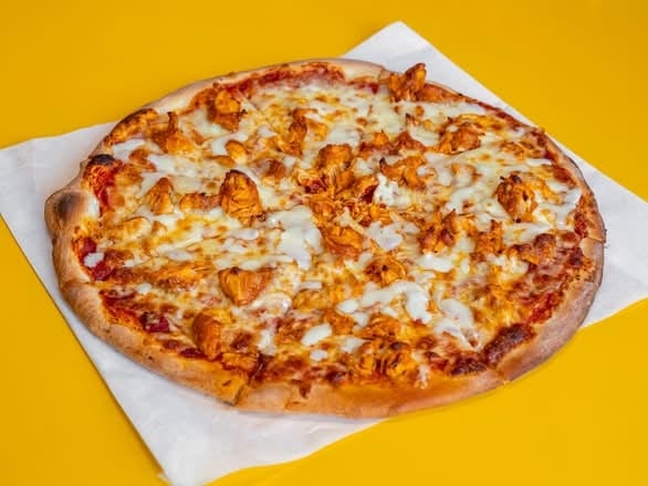 Alfredo supreme pizza medium.